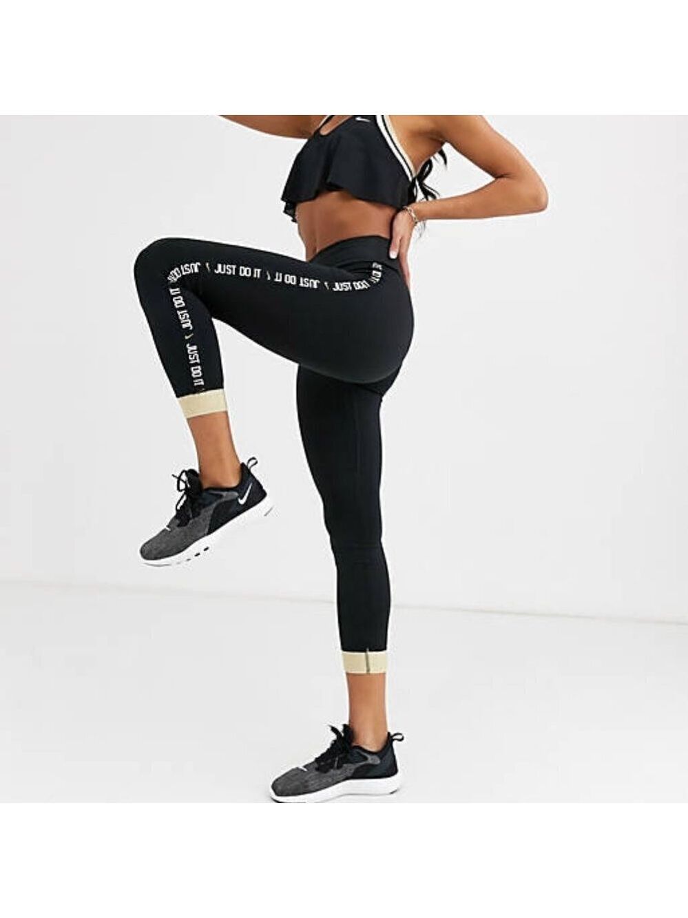 NIKE BNWOT Training Pants Sz Xsmall Gold Trim